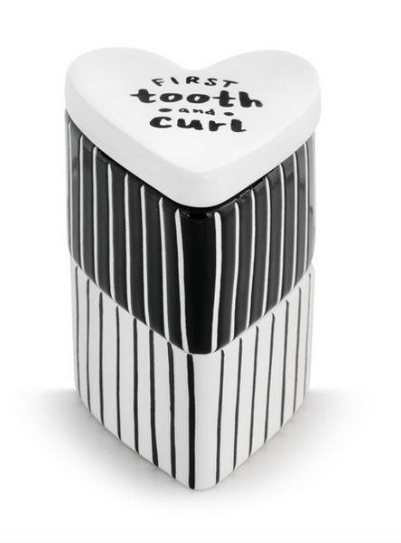 Black & White Tooth & Curl Box